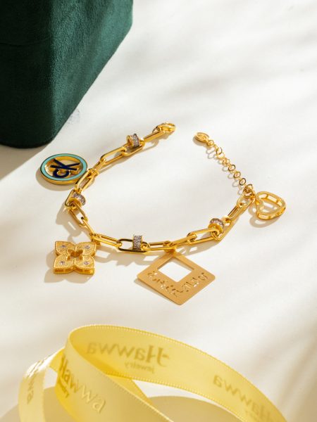 The Elegant & Minimal Bracelet Collection